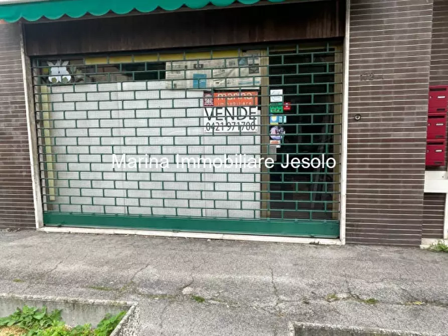 Immagine 2 di Negozio in vendita  in Via dei Mille a Vicenza