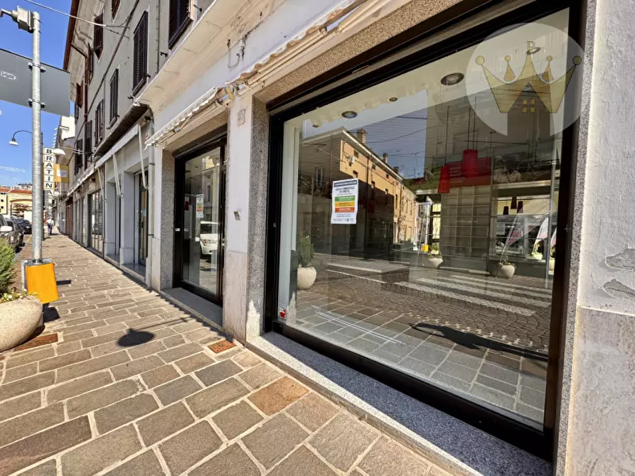 Immagine 3 di Negozio in vendita  in Corso del Popolo 40 a Monfalcone