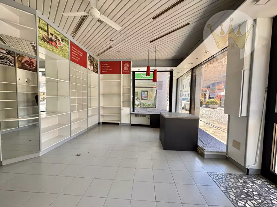 Immagine 10 di Negozio in vendita  in Corso del Popolo 40 a Monfalcone