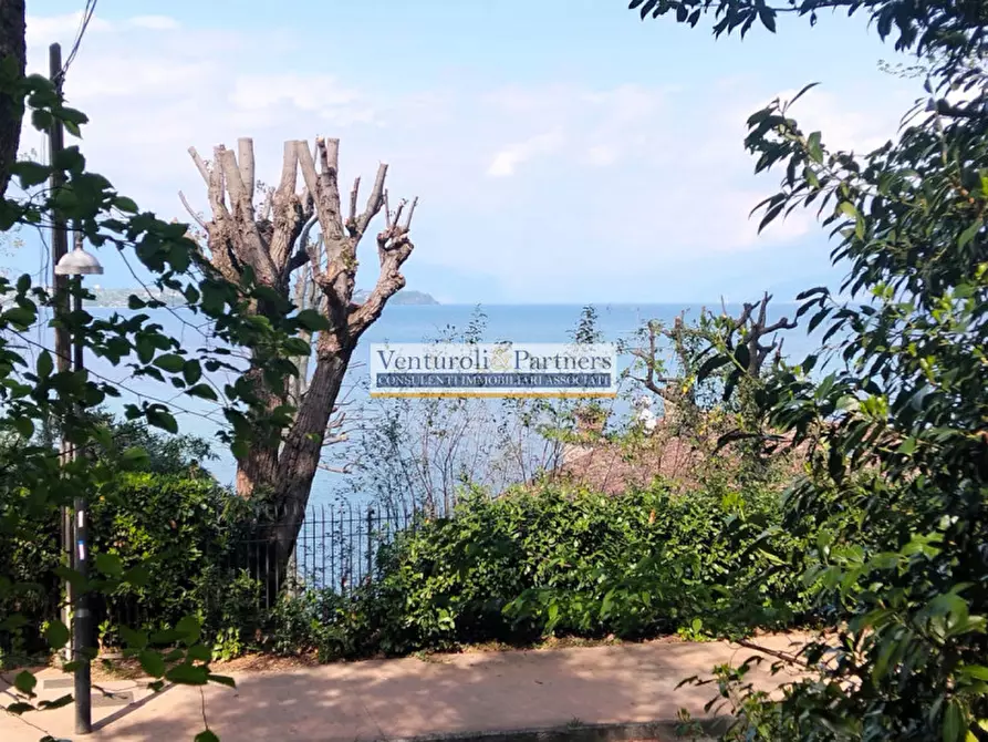 Immagine 16 di Terreno in vendita  in Via lungolago Cesare Battisti a Desenzano Del Garda