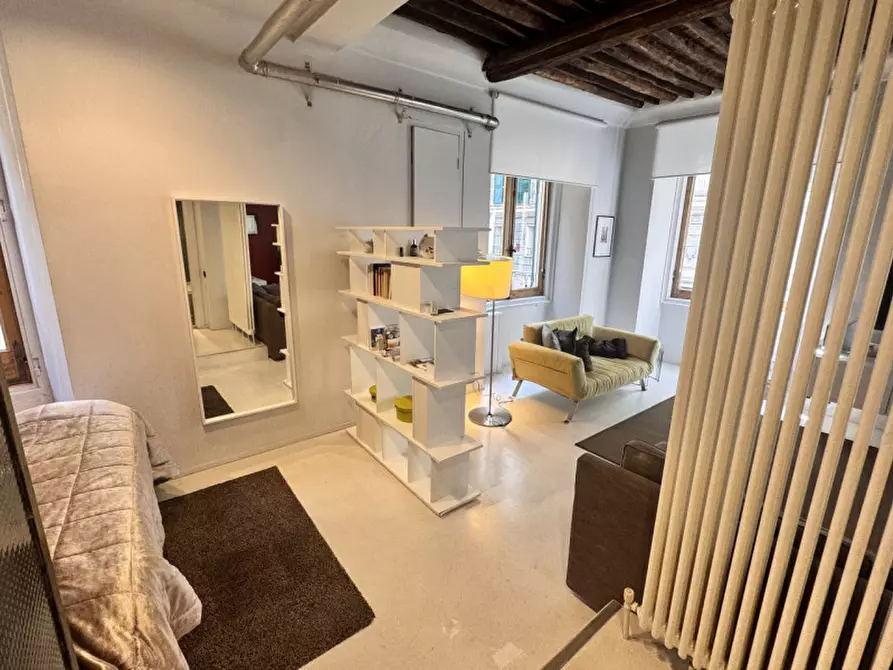 Immagine 9 di Appartamento in vendita  in piazza de marini a Genova