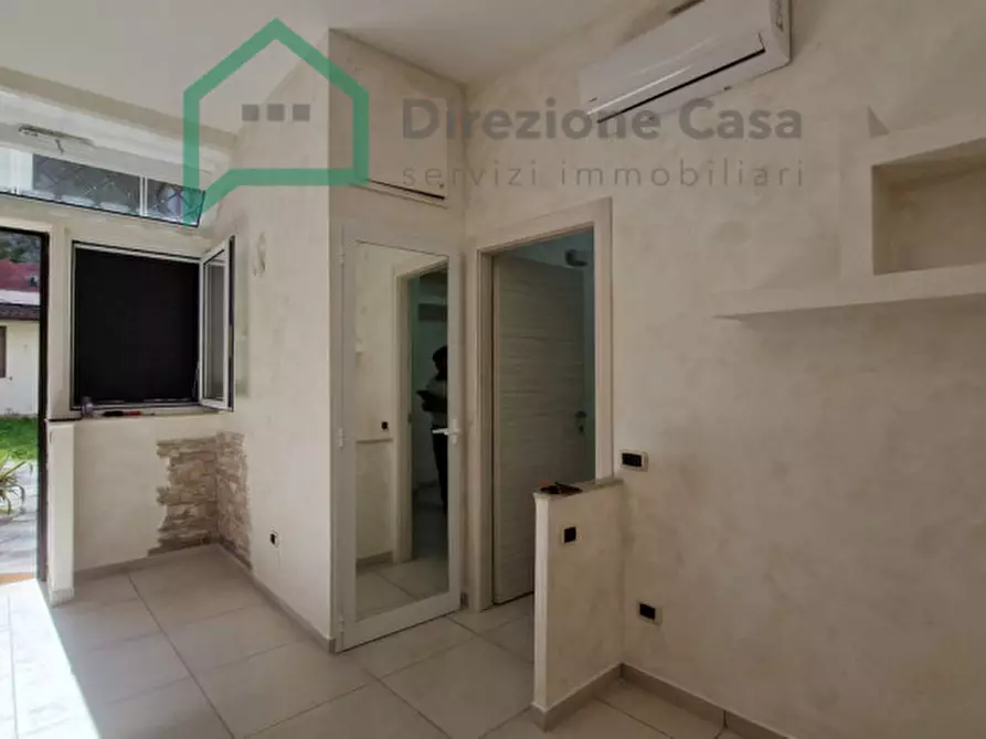 Immagine 1 di Appartamento in affitto  in Via Antonio Genovesi a Napoli
