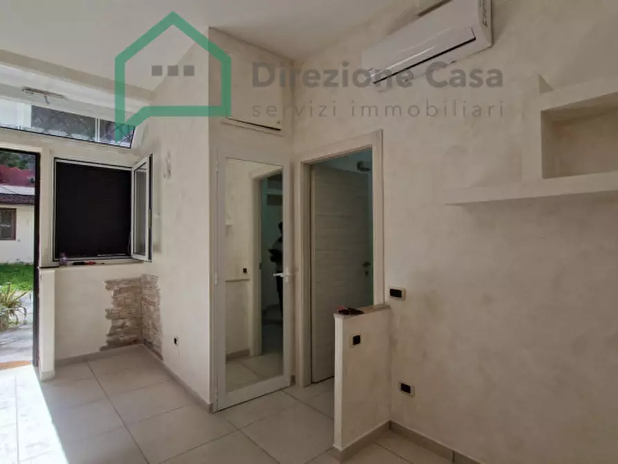 Immagine 6 di Appartamento in affitto  in Via Antonio Genovesi a Napoli