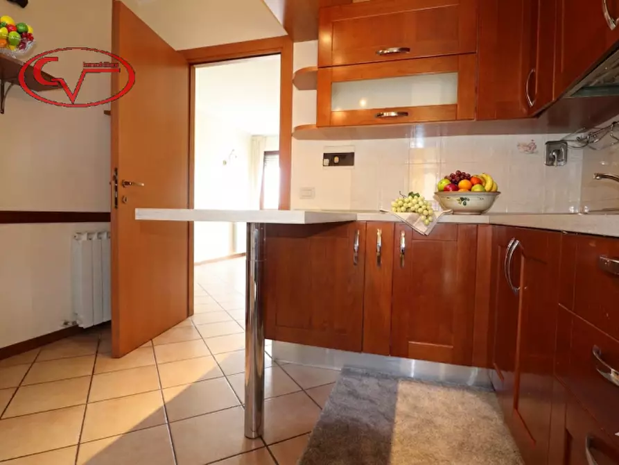 Immagine 5 di Appartamento in vendita  in piazza della repubblica a Montevarchi