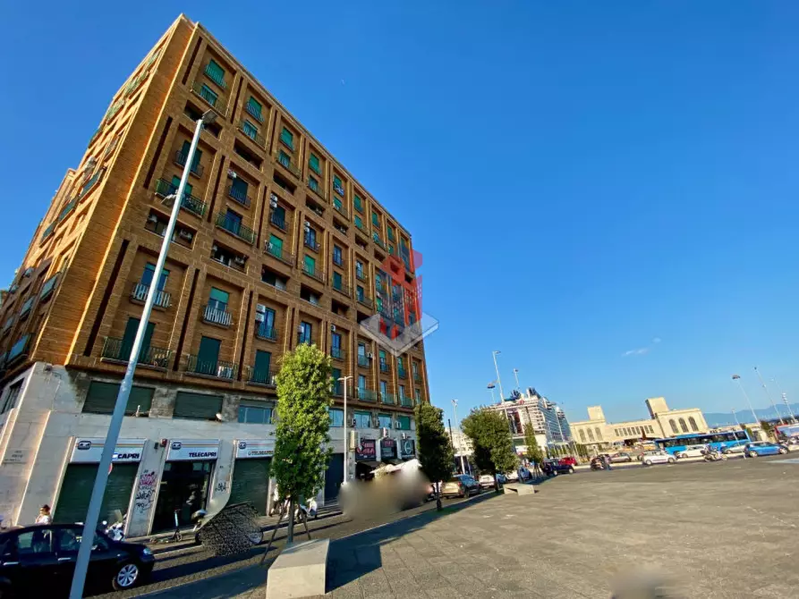 Immagine 8 di Appartamento in vendita  in PIAZZA MUNICIPIO ESCLUSIVO BILOCALE a Napoli