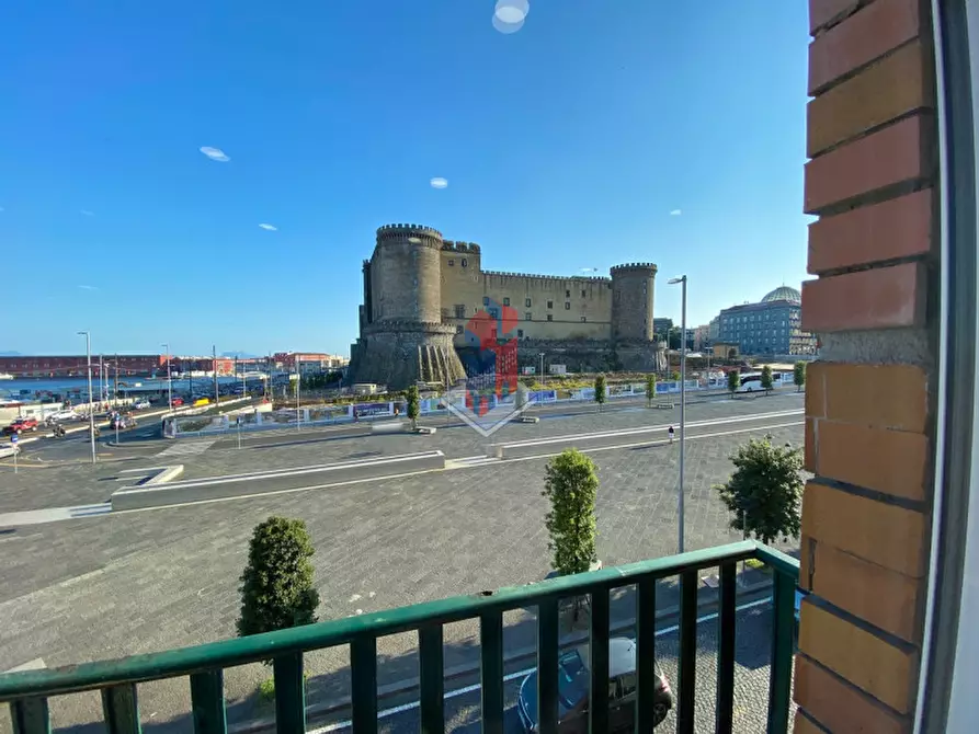 Immagine 13 di Appartamento in vendita  in PIAZZA MUNICIPIO ESCLUSIVO BILOCALE a Napoli