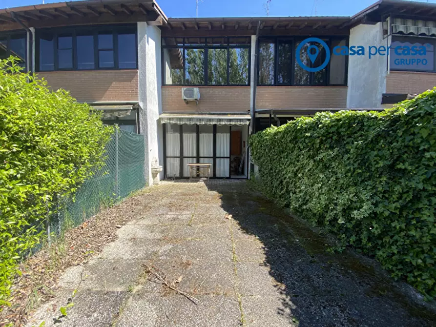 Immagine 51 di Villetta a schiera in vendita  in Viale Delle Nazioni Unite a Comacchio