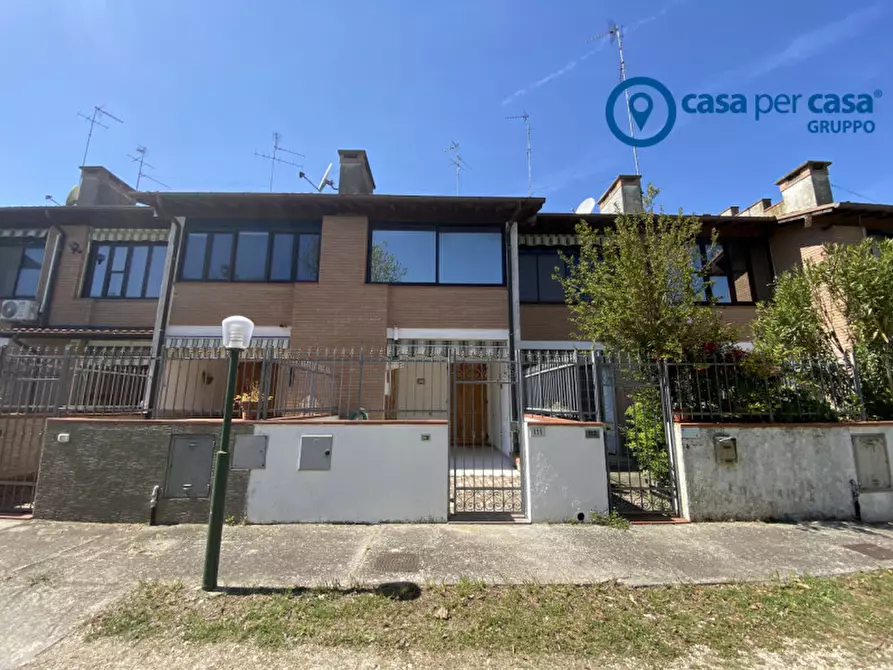 Immagine 57 di Villetta a schiera in vendita  in Viale Delle Nazioni Unite a Comacchio