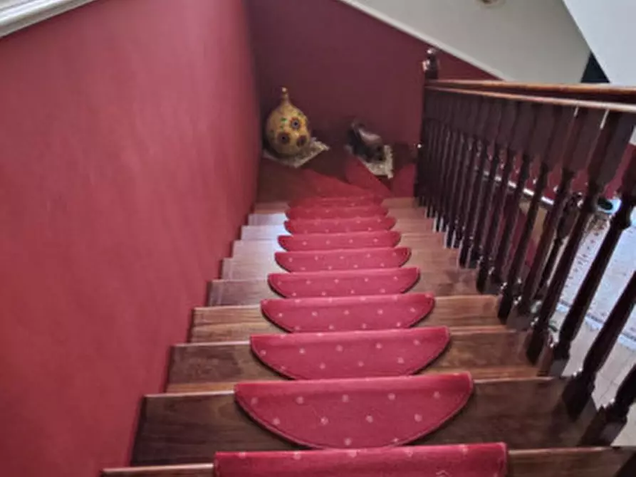 Immagine 4 di Casa bifamiliare in vendita  in VIA PALMENTO a Eboli