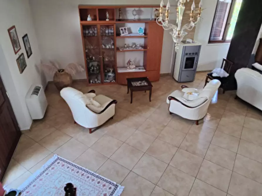 Immagine 7 di Casa bifamiliare in vendita  in VIA PALMENTO a Eboli