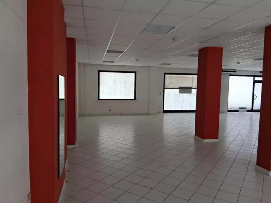 Immagine 2 di Negozio in vendita  in Via Giuseppe Mazzini, 223, 63821 Porto Sant'Elpidio FM, Italia a Porto Sant'elpidio