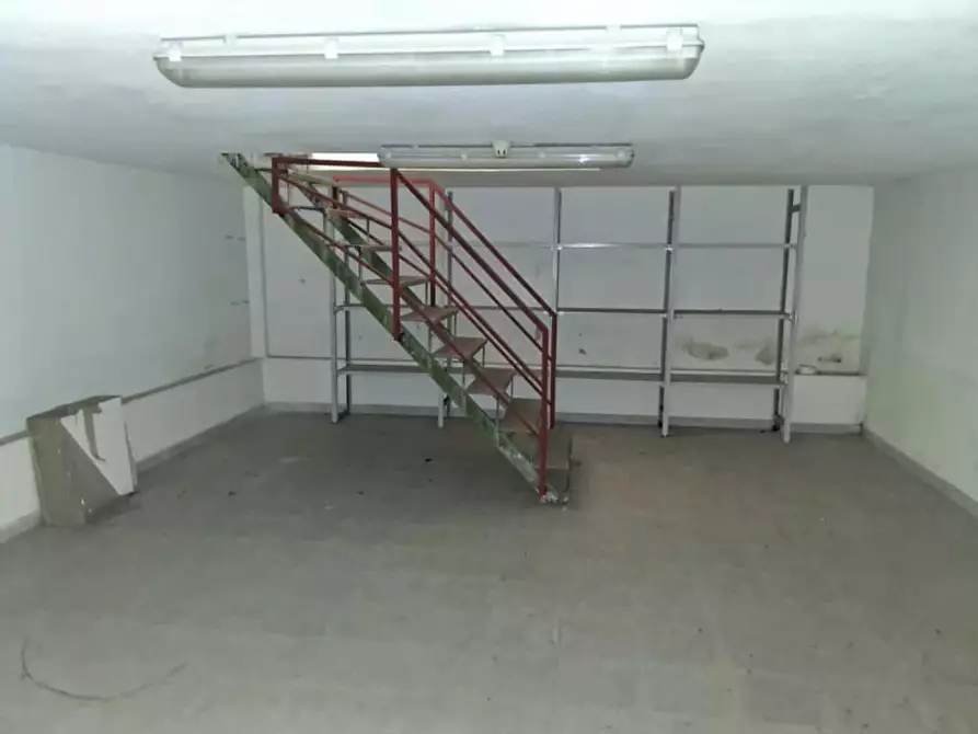 Immagine 5 di Negozio in vendita  in Via Giuseppe Mazzini, 223, 63821 Porto Sant'Elpidio FM, Italia a Porto Sant'elpidio