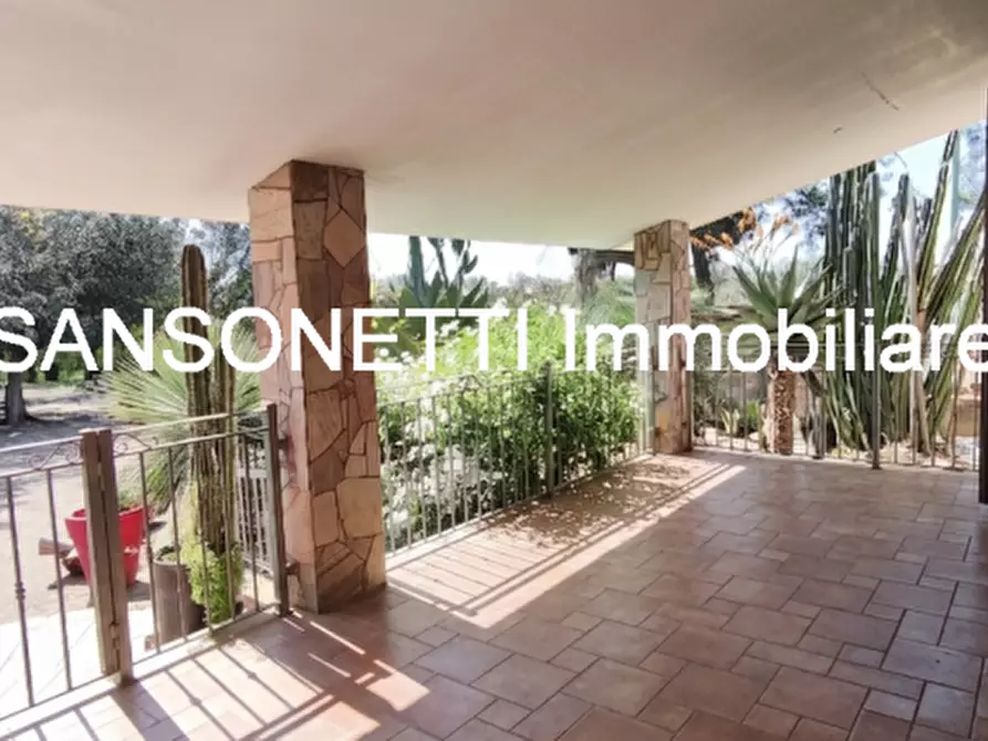 Immagine 18 di Villa in vendita  a Manduria