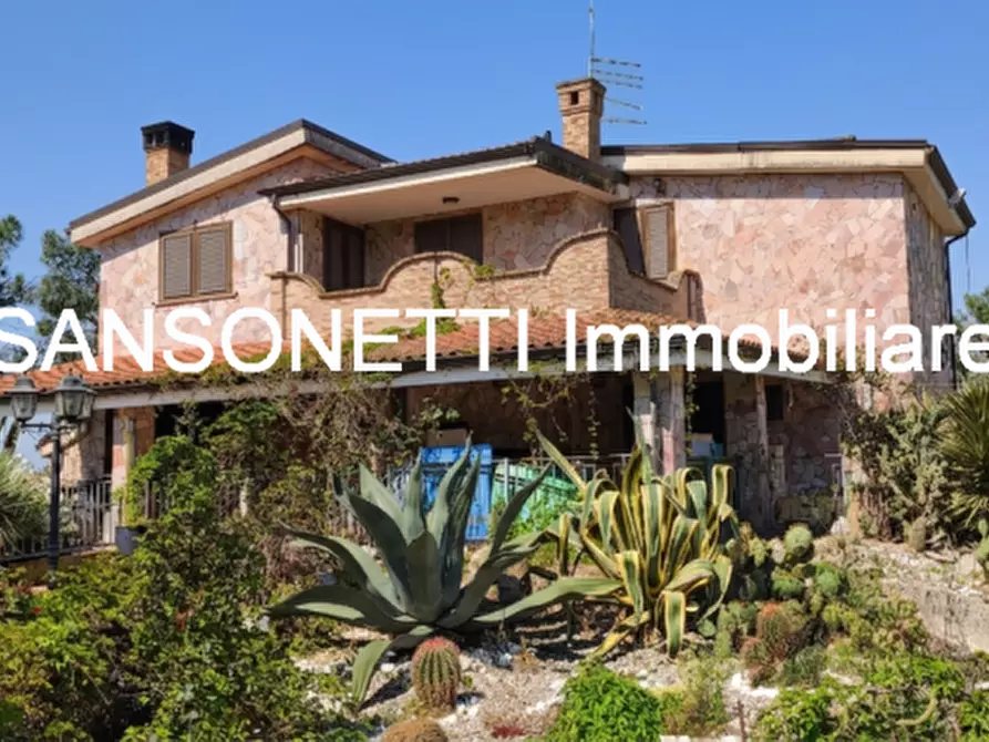 Immagine 33 di Villa in vendita  a Manduria