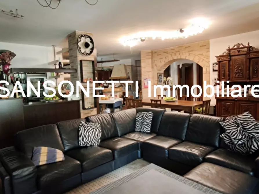 Immagine 37 di Villa in vendita  a Manduria