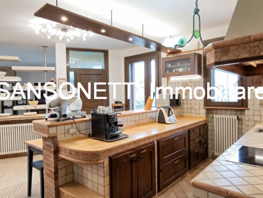 Immagine 43 di Villa in vendita  a Manduria