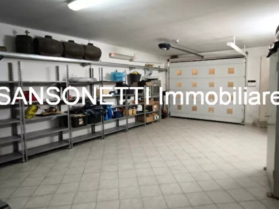 Immagine 75 di Villa in vendita  a Manduria