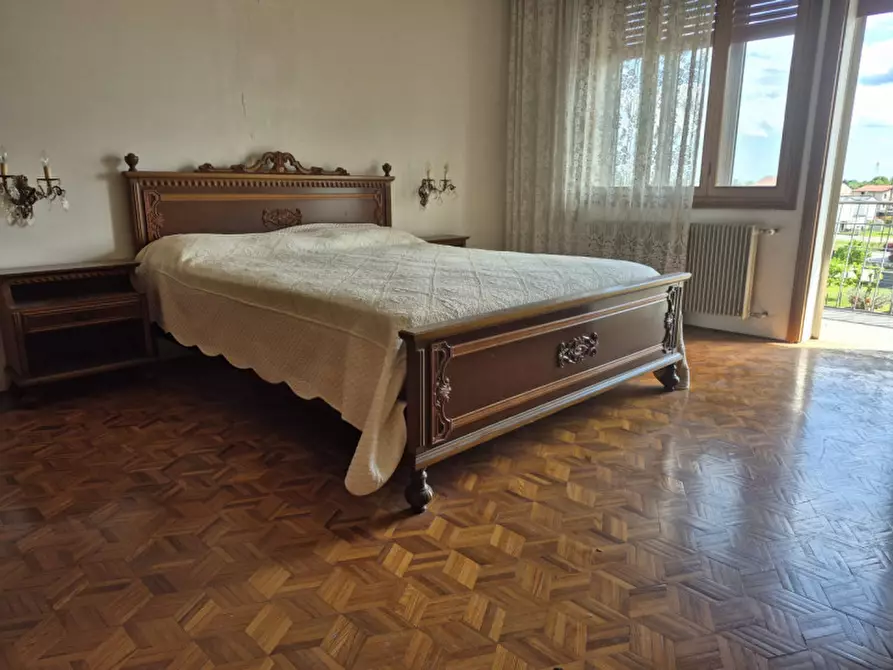 Immagine 11 di Appartamento in vendita  in Via Bandi, 31 a Tezze Sul Brenta