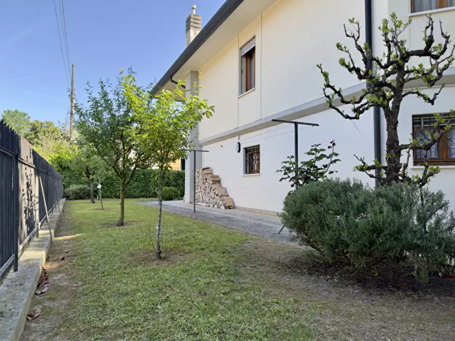 Immagine 44 di Villa in vendita  in Via Toscanini a Limena
