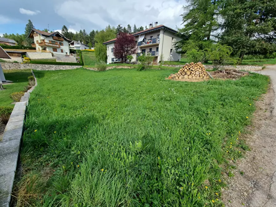 Immagine 1 di Terreno in vendita  a Cavareno