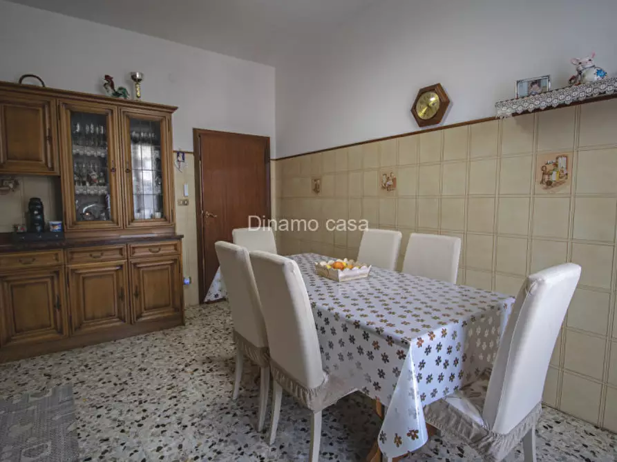 Immagine 4 di Appartamento in vendita  in Via Senio a Prato