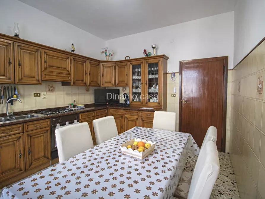 Immagine 5 di Appartamento in vendita  in Via Senio a Prato