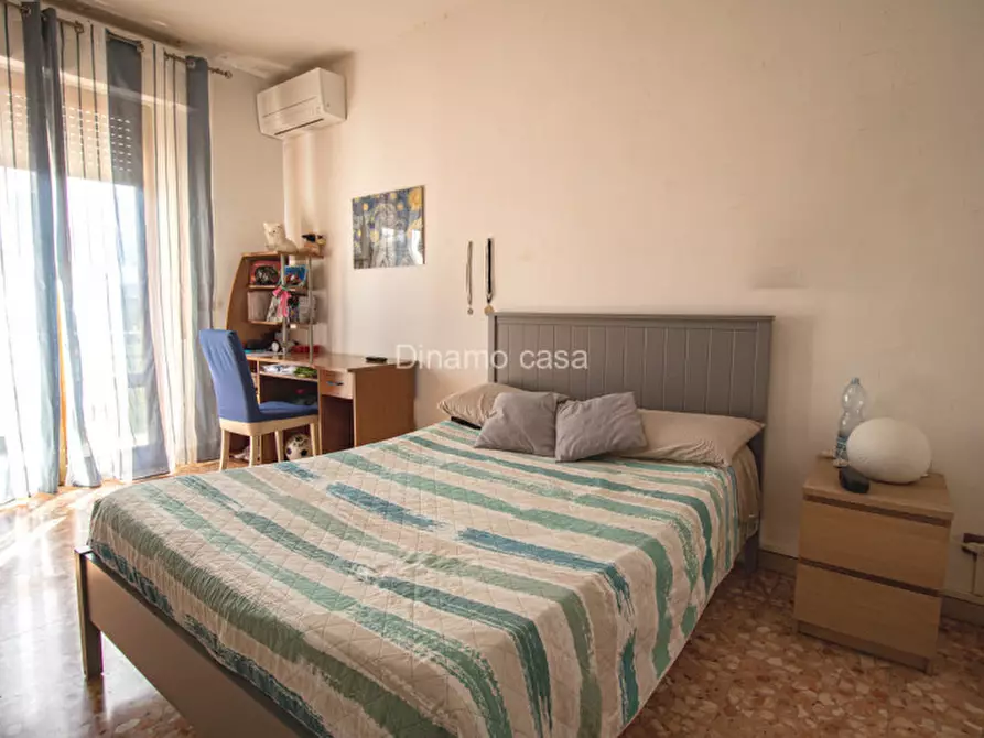 Immagine 8 di Appartamento in vendita  in Via Senio a Prato
