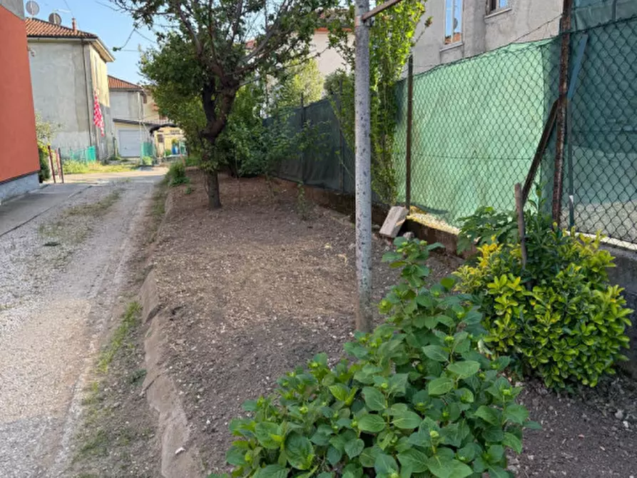 Immagine 6 di Appartamento in vendita  in Via Pecori Giraldi 26 a Schio