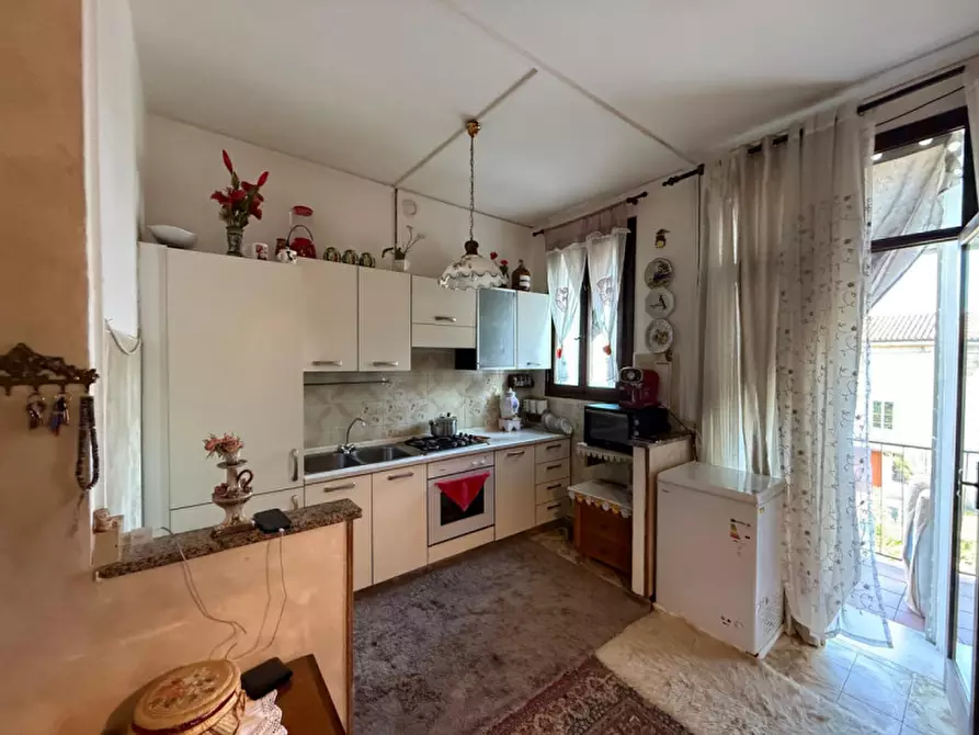 Immagine 9 di Appartamento in vendita  in Via Pecori Giraldi 26 a Schio