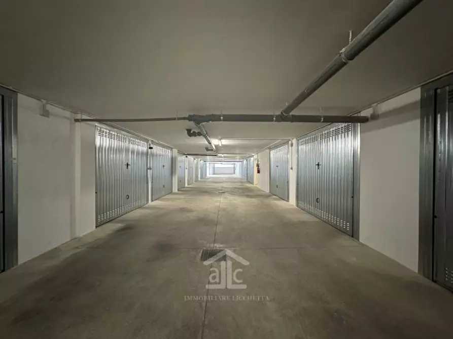 Immagine 15 di Appartamento in vendita  in via san pietro in lama a Lecce