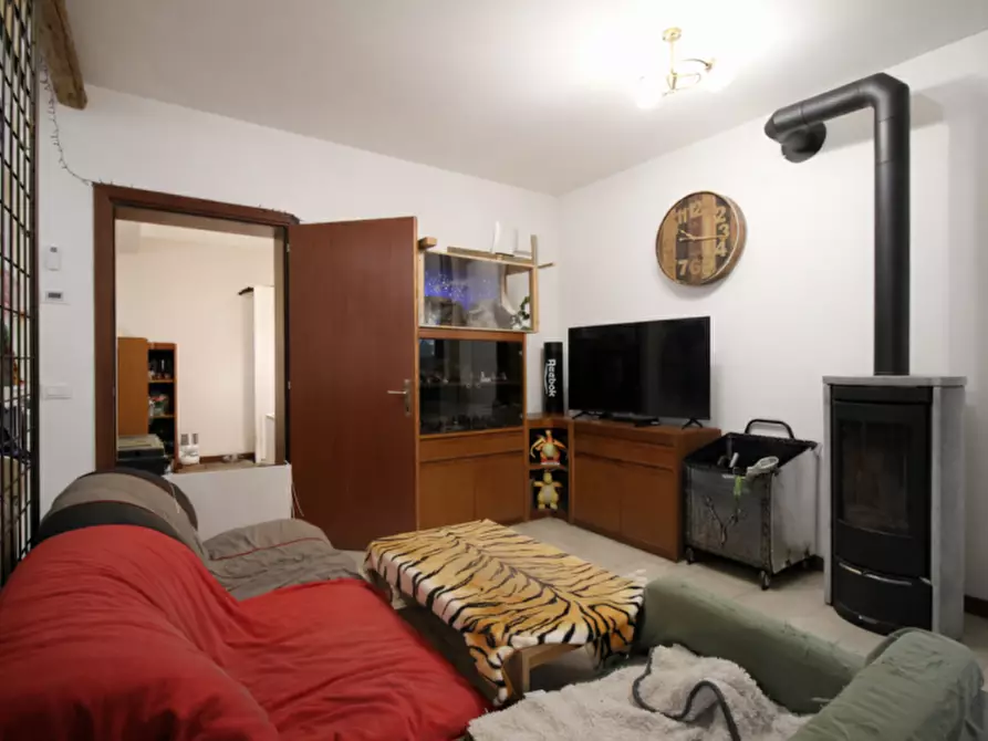 Immagine 1 di Casa indipendente in vendita  in Via Roma 32 a Bolzano Vicentino
