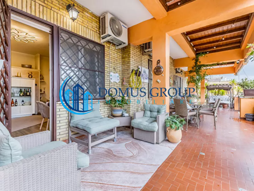 Immagine 1 di Appartamento in vendita  in Via Robbio a Roma