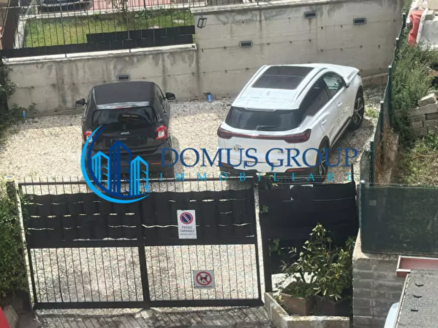 Immagine 35 di Appartamento in vendita  in Via Robbio a Roma