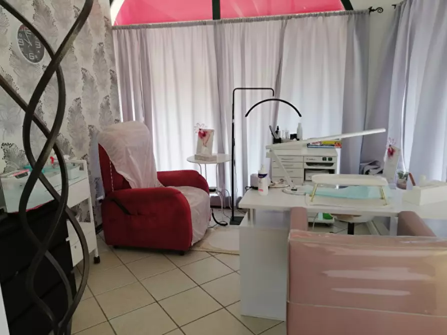Immagine 6 di Negozio in vendita  in Via Roma a Vigodarzere