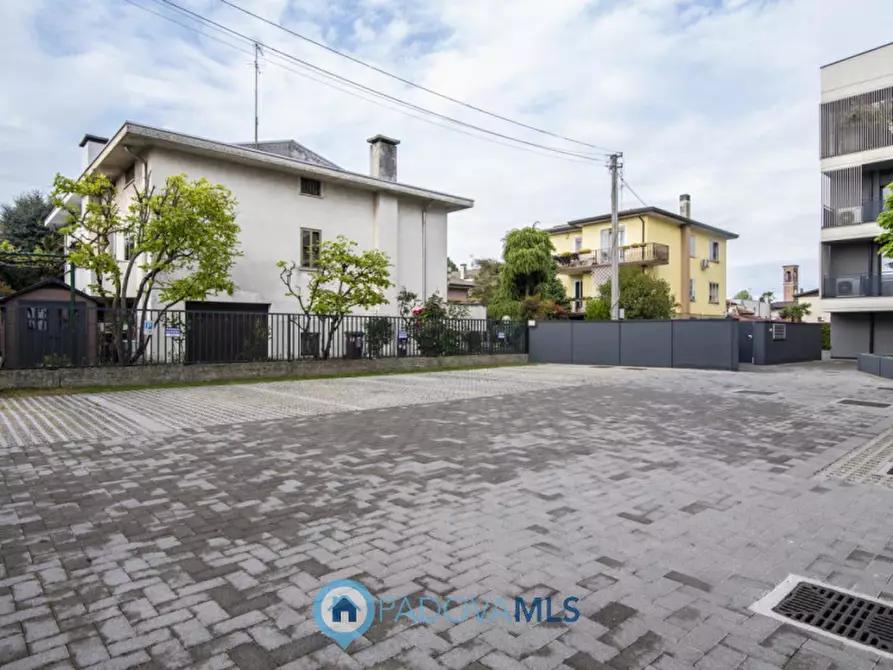 Immagine 27 di Appartamento in vendita  in Via G Carducci a Ponte San Nicolò