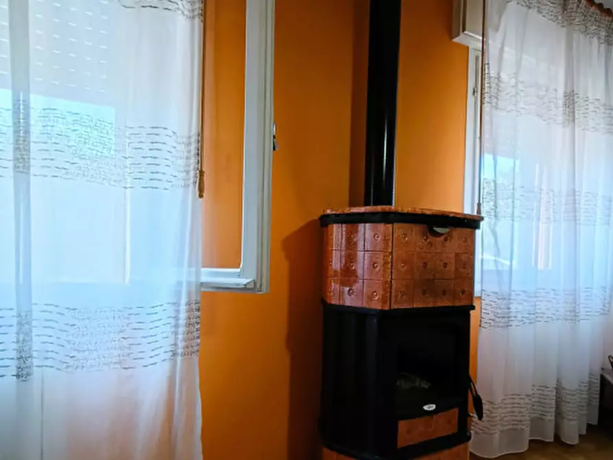 Immagine 10 di Casa indipendente in vendita  a Lendinara