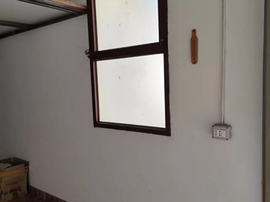 Immagine 6 di Garage in vendita  a Vicenza