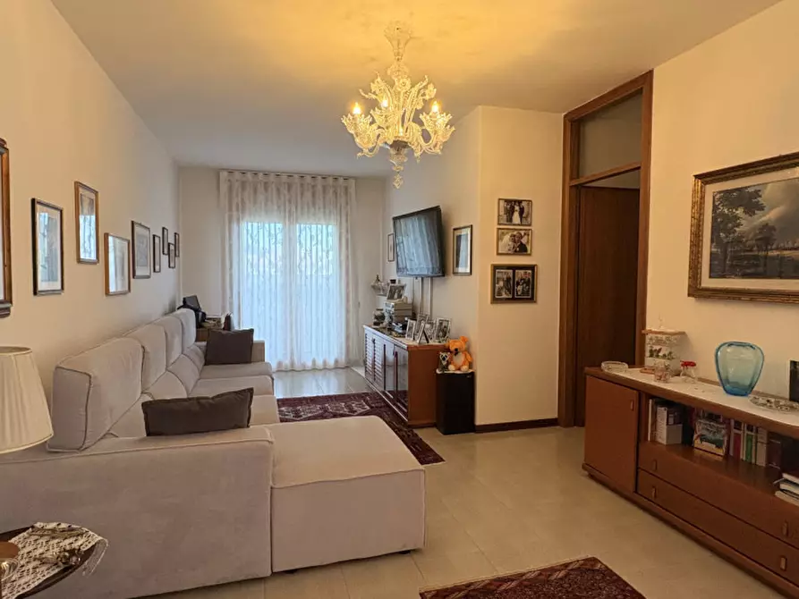 Immagine 11 di Appartamento in vendita  in Via Giuseppe Verdi a Santa Maria Di Sala