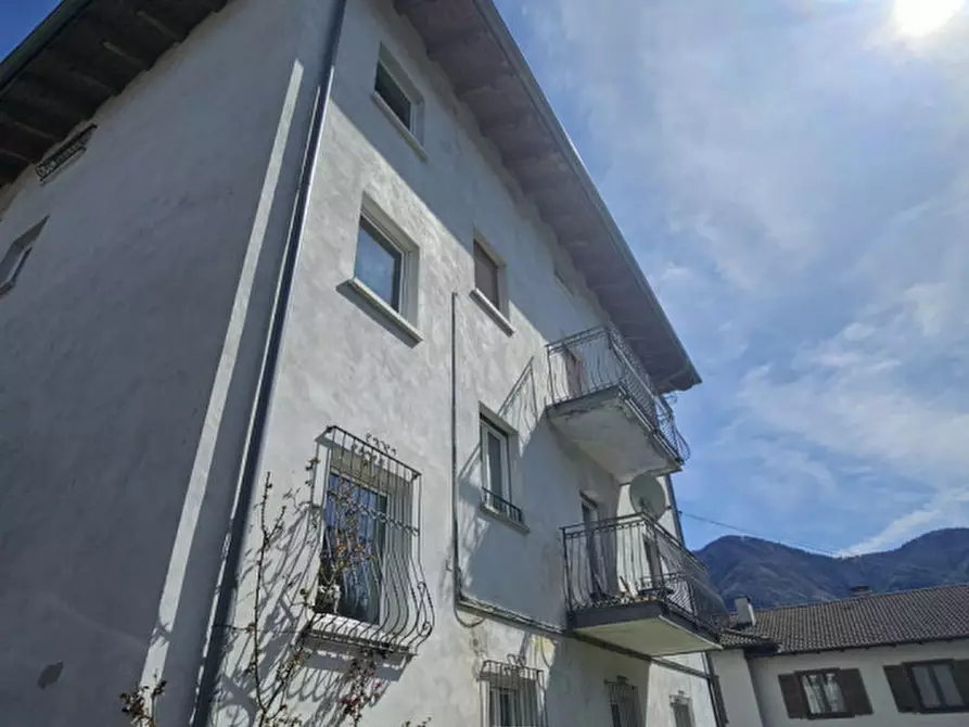 Immagine 1 di Appartamento in vendita  in Frazione Campregheri 23 a Altopiano Della Vigolana