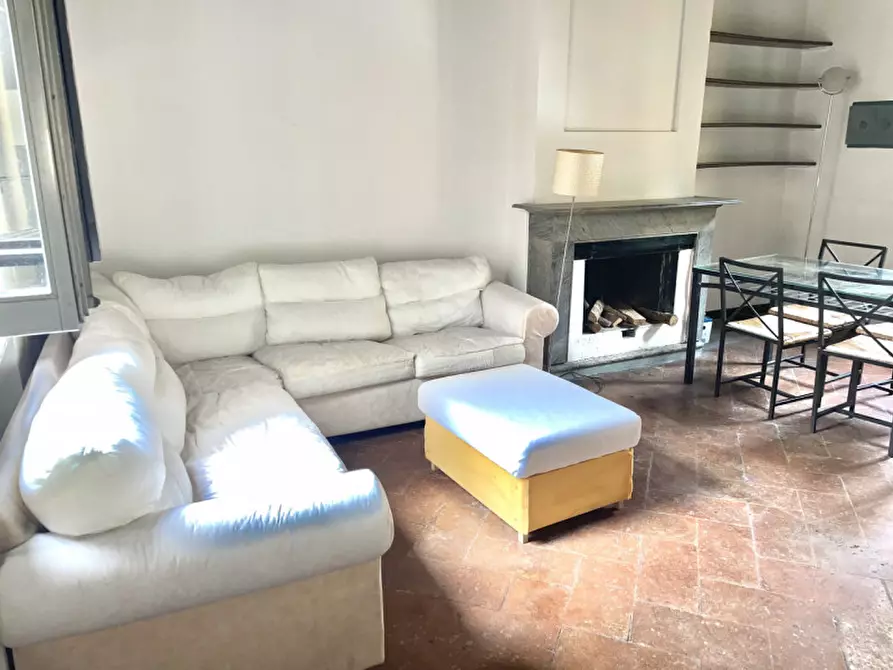 Immagine 3 di Appartamento in affitto  in Alzaia Naviglio Grande 26 a Milano