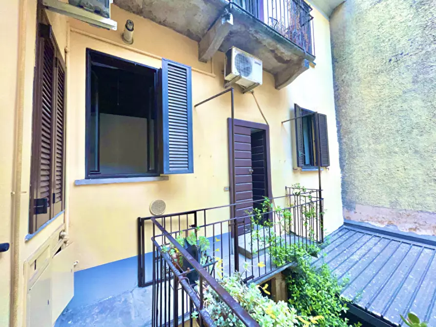 Immagine 13 di Appartamento in affitto  in Alzaia Naviglio Grande 26 a Milano