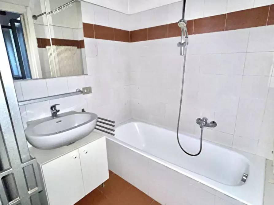 Immagine 13 di Appartamento in affitto  in Alzaia Naviglio Grande 26 a Milano