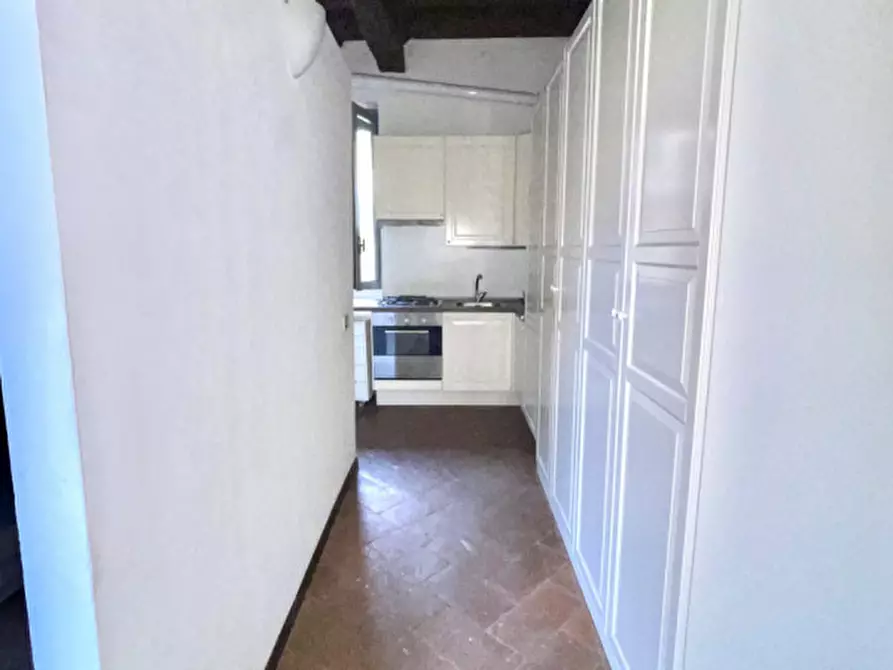 Immagine 17 di Appartamento in affitto  in Alzaia Naviglio Grande 26 a Milano