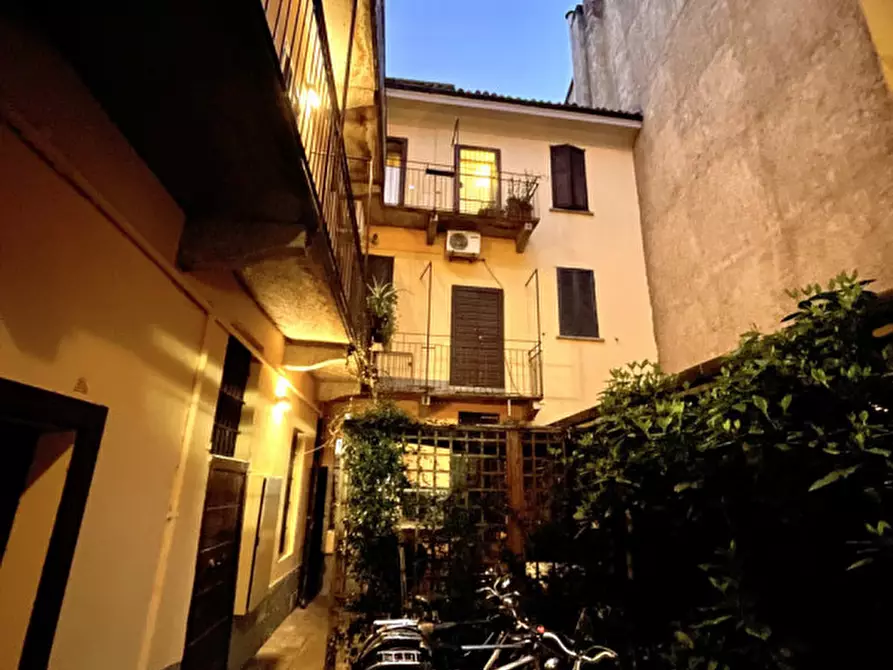Immagine 23 di Appartamento in affitto  in Alzaia Naviglio Grande 26 a Milano