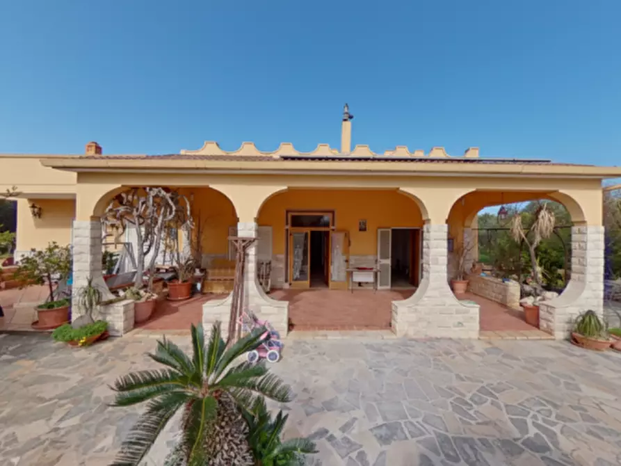 Immagine 3 di Villa in vendita  in Contrada Fascianello a Fasano