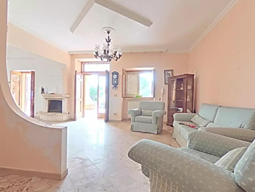 Immagine 14 di Villa in vendita  in Contrada Fascianello a Fasano