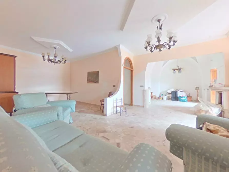Immagine 25 di Villa in vendita  in Contrada Fascianello a Fasano