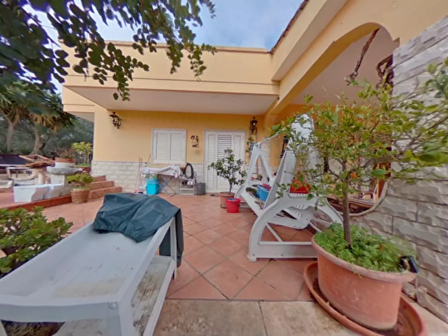 Immagine 37 di Villa in vendita  in Contrada Fascianello a Fasano