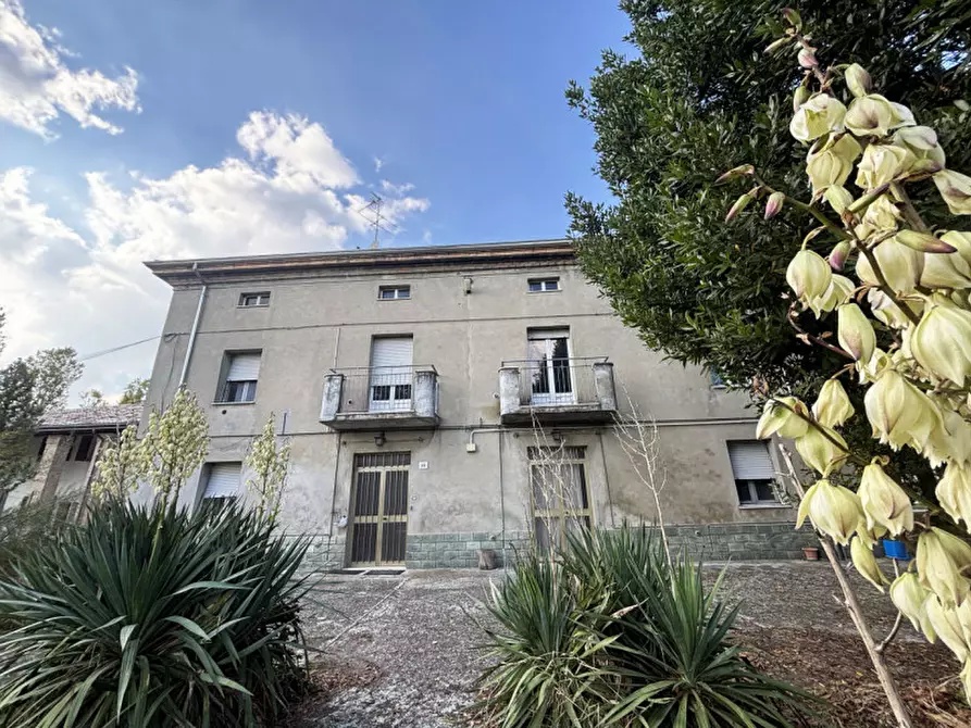 Immagine 16 di Casa trifamiliare in vendita  in Strada Chiesa di Castelnovo, 20 a Parma