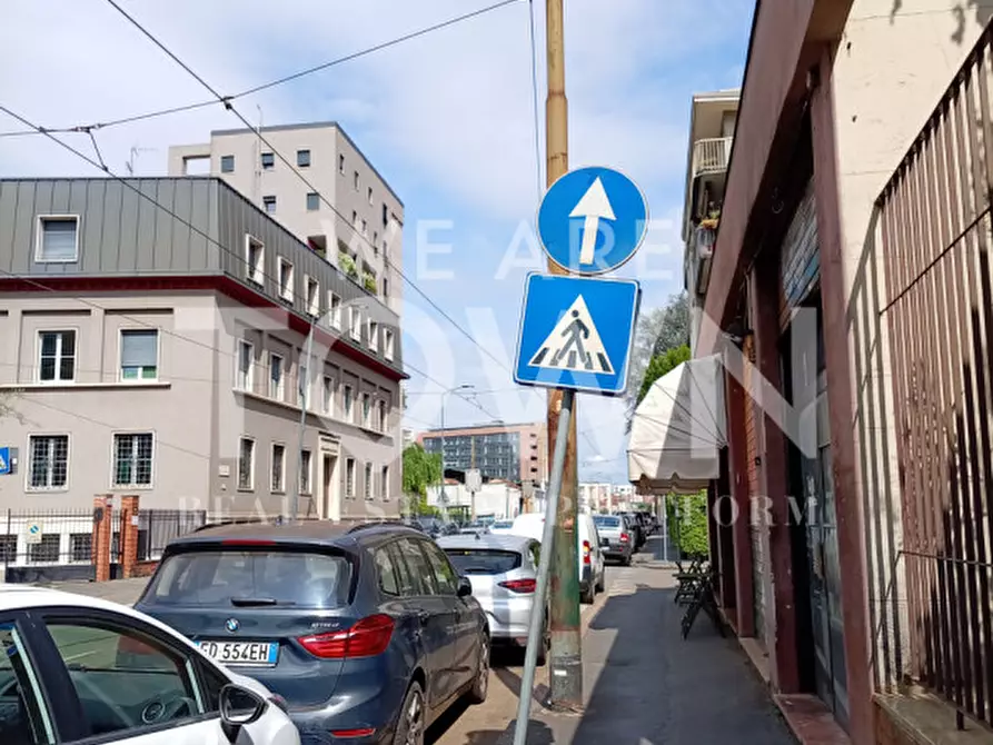 Immagine 23 di Negozio in affitto  in Viale Carlo Espinasse 84 a Milano